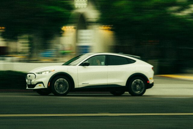 EV航空、電池革新に期待